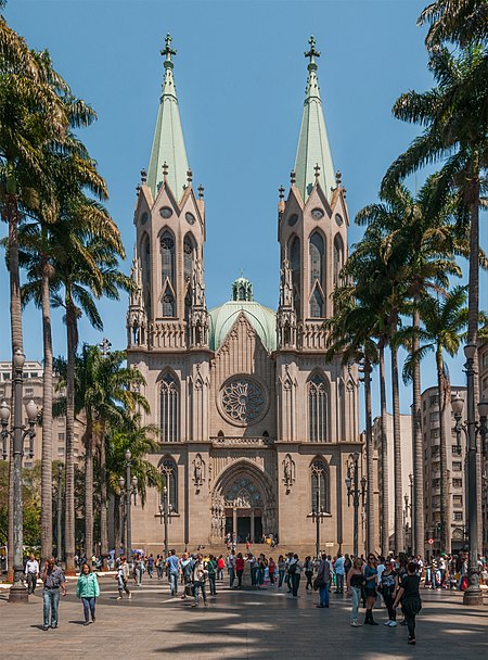 Fail:Catedral_da_Sé_em_São_Paulo.jpg