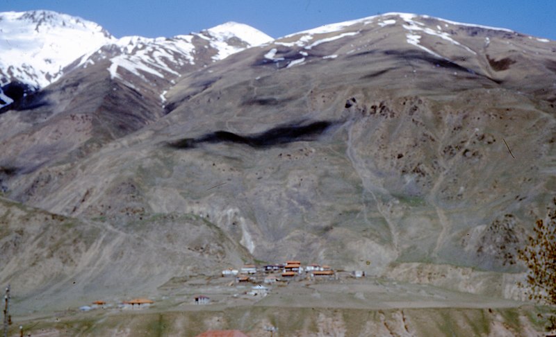 File:Caucasus Hammond Slides GMR 13.jpg