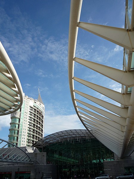 File:Centro Commerciale Vasco de Gama (3093382924).jpg