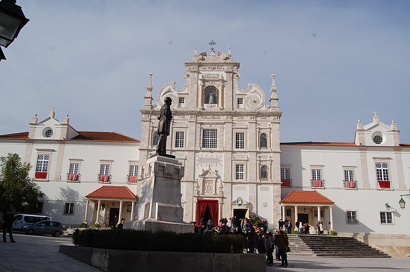 File:Centro Histórico de Santarém (12).jpg