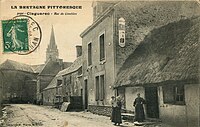 La rue du cimetière au début du XXe siècle (carte postale Armand Waron).