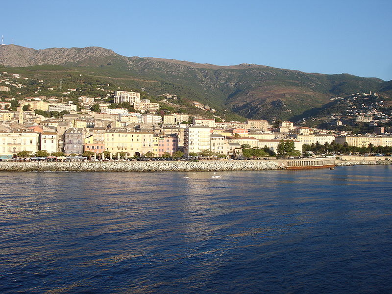 File:Corse-04515-bastia façade2.jpg