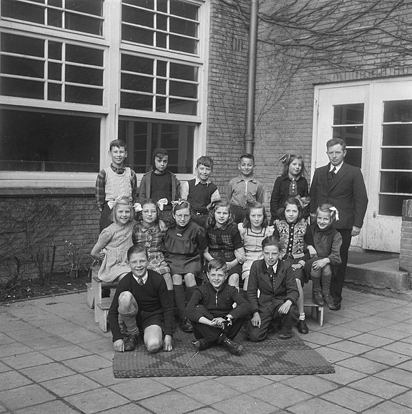 File:Couverschool, Bestanddeelnr 901-6217.jpg