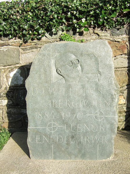 File:D.J.Williams memorial stone - geograph.org.uk - 312323.jpg