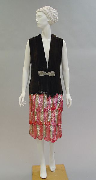 File:Dance dress MET 1978.367.2 F.jpg