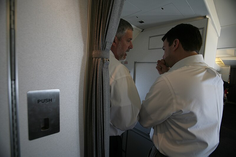 File:David Addington and Troy McNichols Aboard Air Force Two En Route to the Middle East (18607500912).jpg