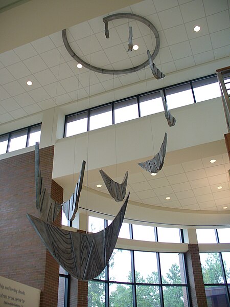 File:David Ascalon Kinetic Sculpture Mobile memphis TN.JPG