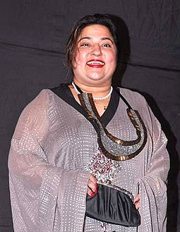 Dolly bindra colors indian telly awards cropped.jpg