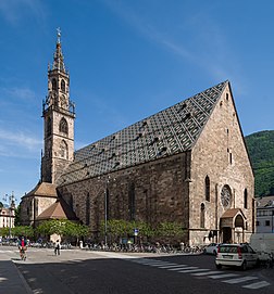 La cathédrale de Bolzano (Trentin-Haut-Adige). (définition réelle 2 934 × 3 161)