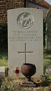 Thumbnail for File:Dore OAJH Deddington SSPeter&amp;Paul CWGC.jpg