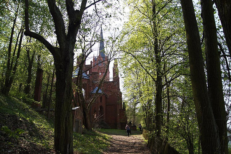 File:Dorfkirche Reitwein 2014 004.JPG