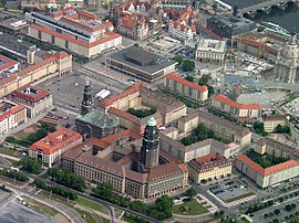 Dresden Luftbild Altmarkt Umgebung.jpg