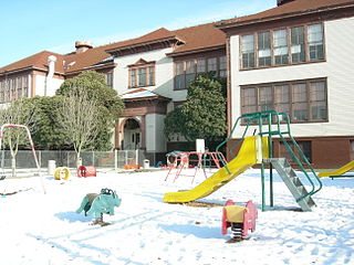 <span class="mw-page-title-main">El Centro de la Raza</span>