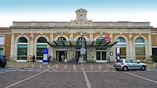 Fasaden til Narbonne stasjon.jpg