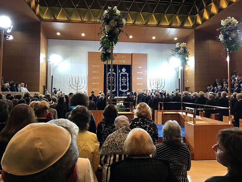 File:Festakt 10 Jahre Ohel Jakob Synagoge.jpg