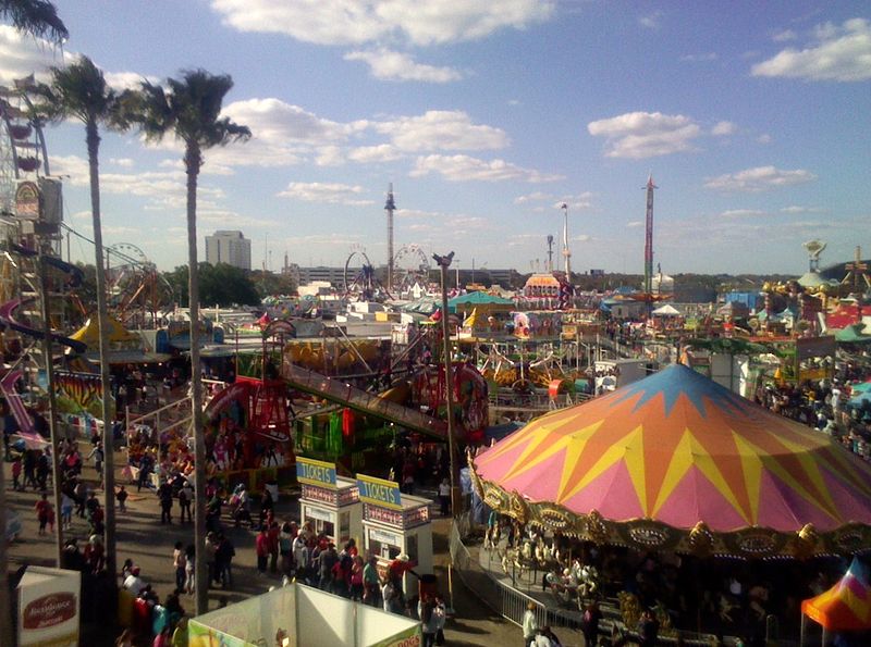 File:Florida State Fair Midway 2013.jpeg