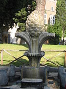 Fontana della Pigna.