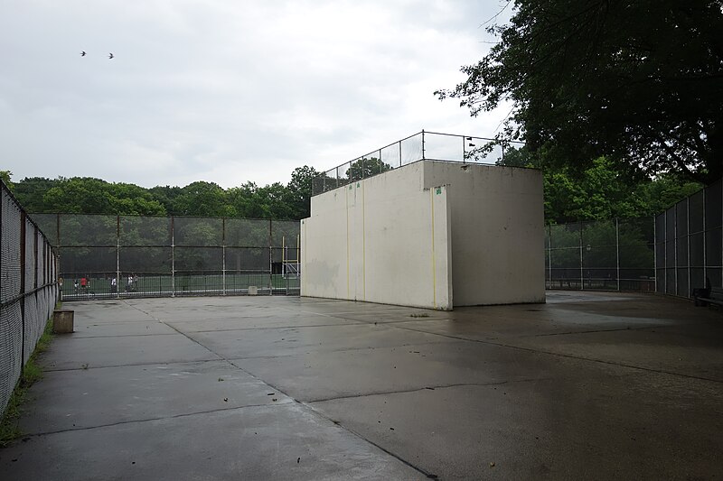 File:Forest Park td (2019-07-31) 304 - Victory Field Handball Courts.jpg
