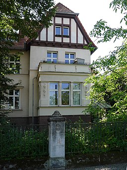 Friedrich-Engels-Straße 7 (Berlin-Niederschönhausen)