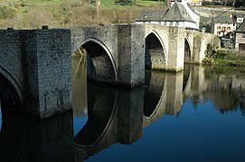 Le pont gothique sur la Truyère.