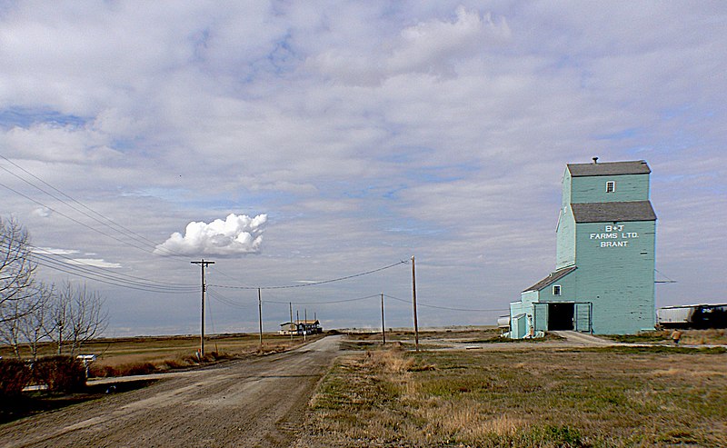 File:Grain elevator. Brant Alberta Canada. (8096390076).jpg