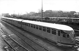 Quatre rames en livrée d'origine à Utrecht avant l'électrification.