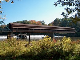 Überdachte Brücke von Harpersfield (Ashtabula County, Ohio) 1.jpg