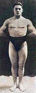 Henri Deglane, champion olympique de lutte greco-romaine poids lords, (+82,5 kg) en 1924.jpg