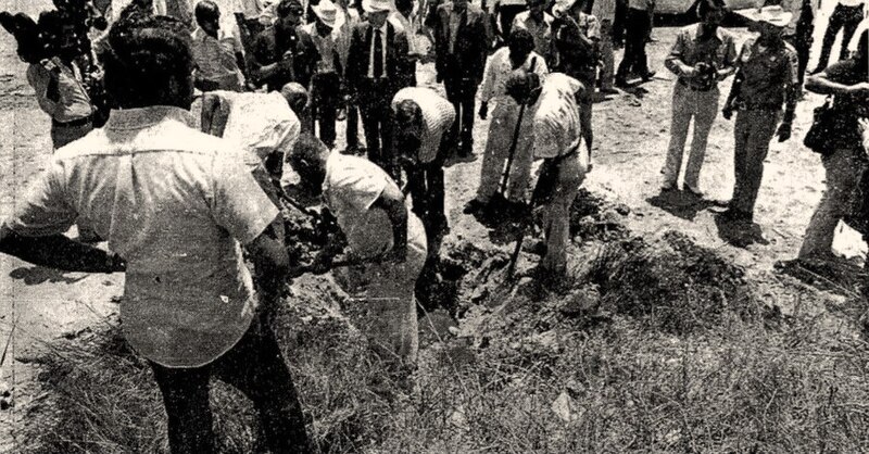 File:High Island Beach Excavation Houston Mass Murders Friday 10 August 1973.jpg