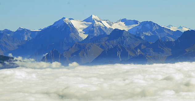 a remote view with Hochfeiler (middle) from Hinterer Seelenkogel, → photo: Svíčková,