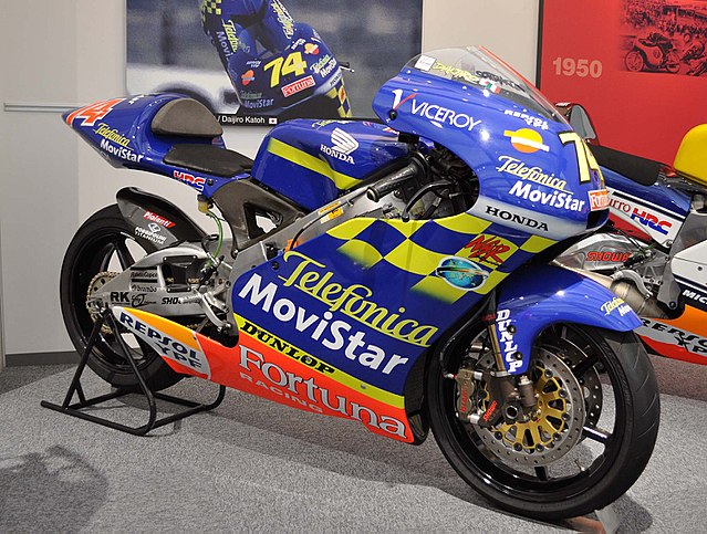 File:Honda NSR250 Daijiro Kato.jpg - Wikimedia Commons