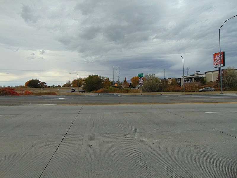 File:I-15 northbound on-ramp from northbound US-189, Oct 16.jpg