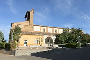 Iglesia de Nuestra Señora del Realengo y Ayuntamiento de Villárdiga.jpg