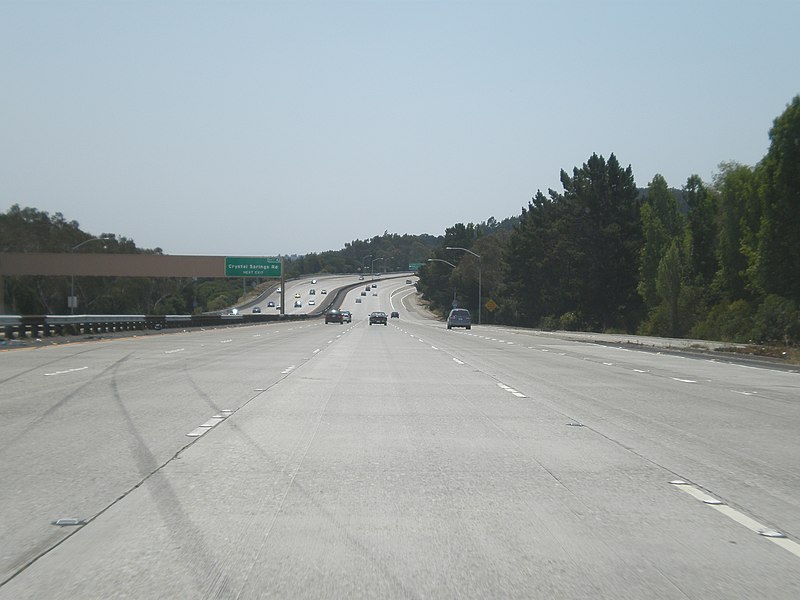 File:Interstate 280 S through San Bruno.JPG