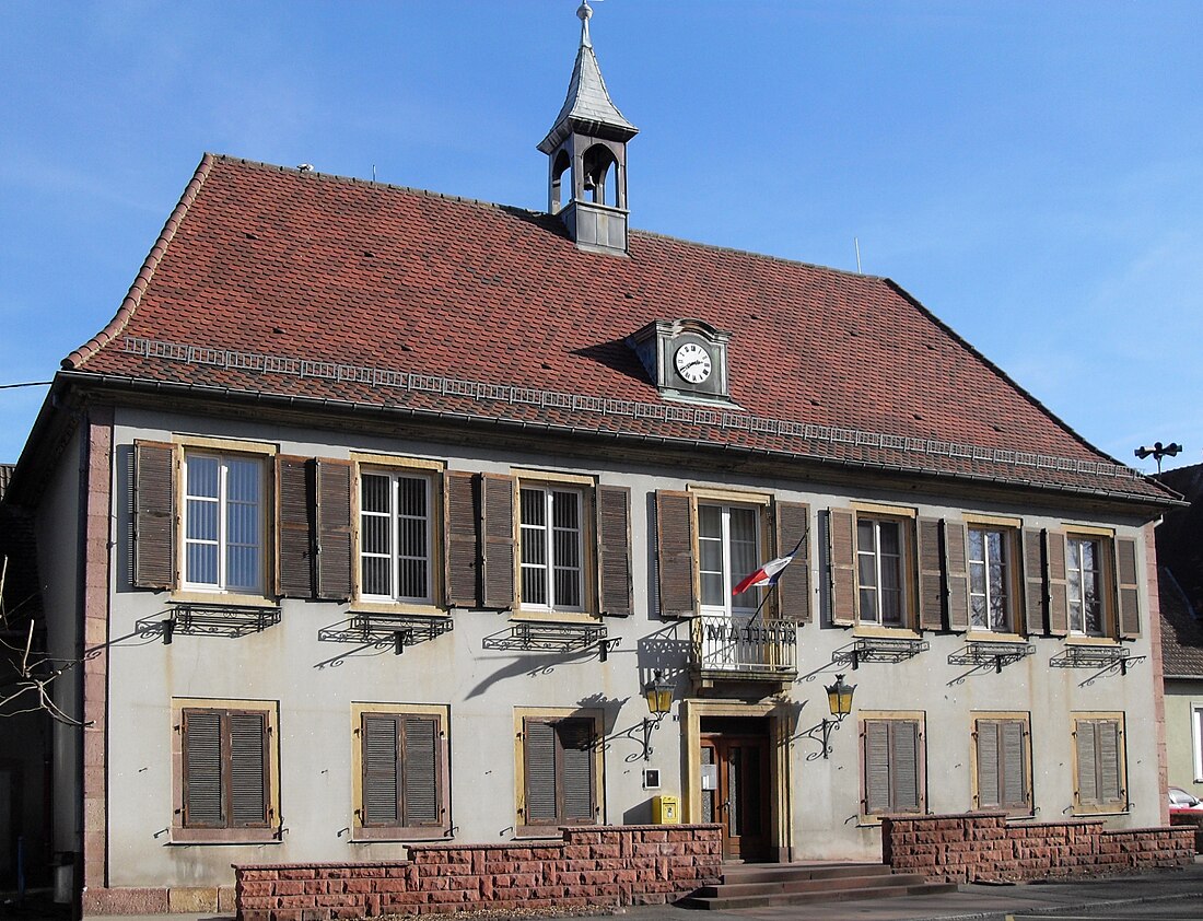 File:Issenheim, Mairie.jpg