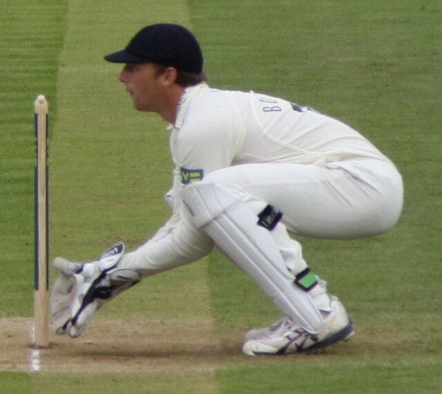 Buttler wicket keeping for Somerset