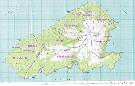 MAppa topografica di Kahoʻolawe con le tradizionali suddivisioni (ʻili)