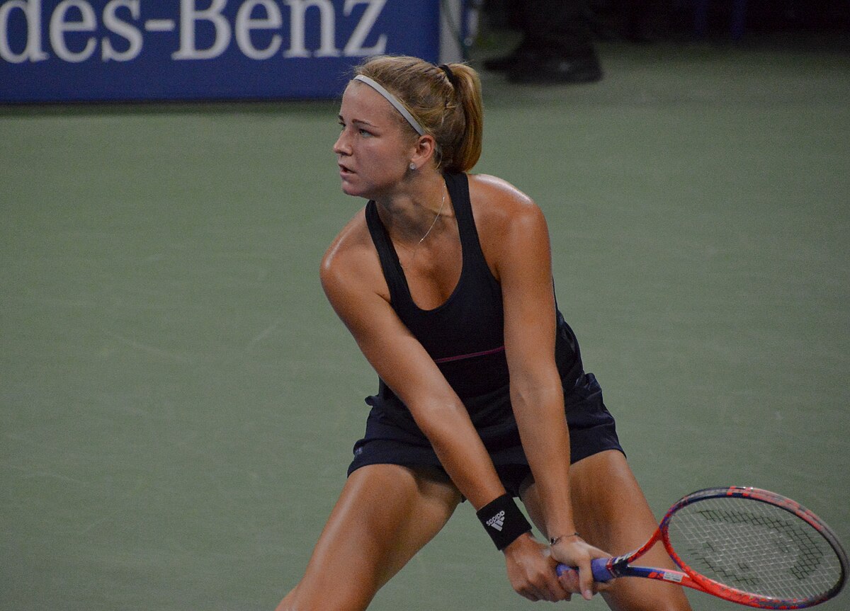 File:Karolina Muchová US Open 2018.jpg - Wikipedia.