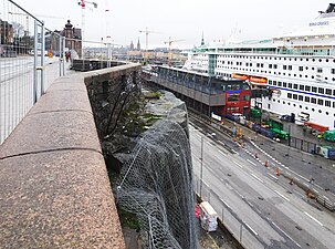 Katarinavägens balustrad med skyttevärn, 2019.