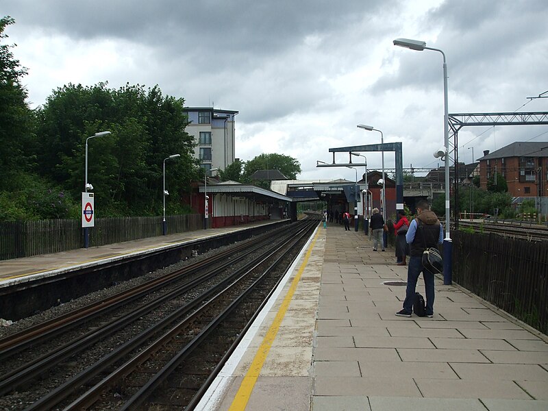 File:Kenton station look north.jpg