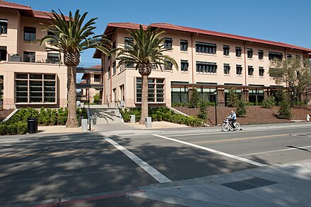 Stanford Knight Management Center, seen from Serra Street.