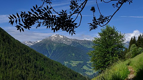 Blick von Walten (St. Leonhard in Passeier) auf das Bergmassiv der Kolbenspitze