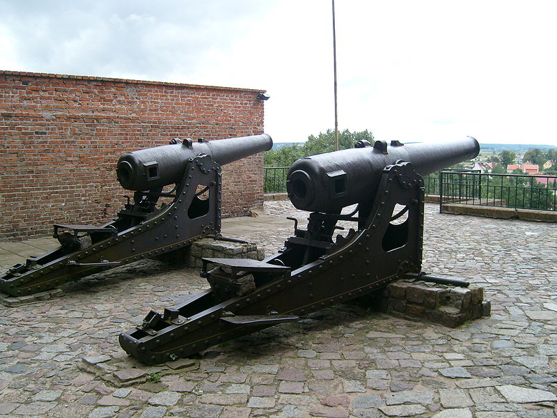 File:Kwidzyn castle cannons2.jpg