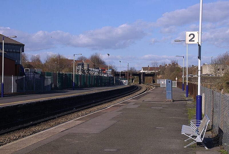 File:Lawrence Hill railway station MMB 02.jpg