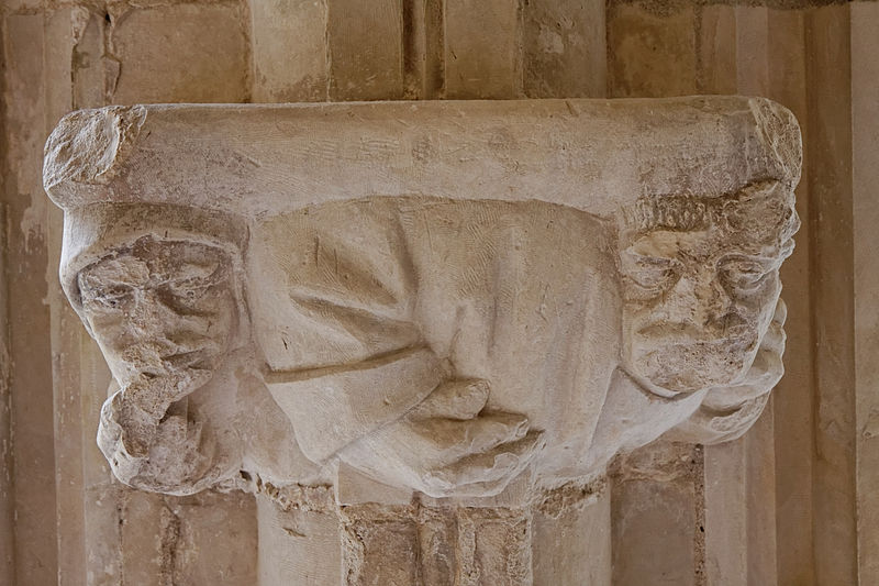 File:Le Buisson-de-Cadouin - Abbaye de Cadouin - Sculpture du cloître - PA00082415 - 008.jpg