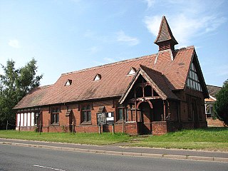 <span class="mw-page-title-main">Lenwade</span> Human settlement in England