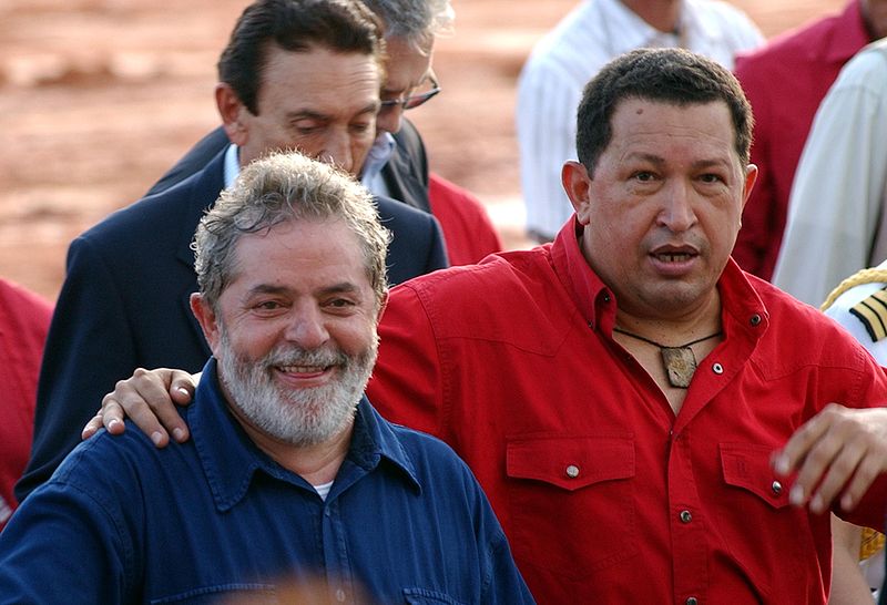 File:LulaeChávezSuape2008.jpg