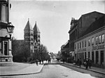 Kyrkogatan söderut från korsningen med Paradisgatan, 1906