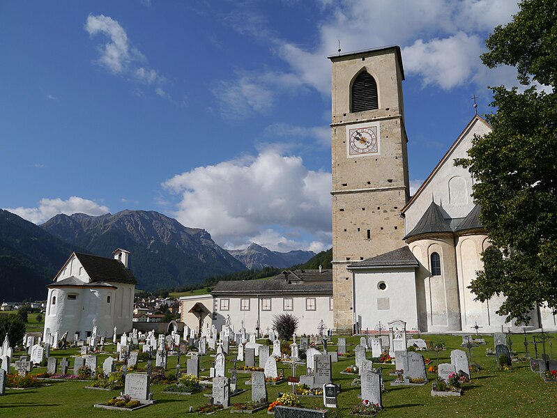 File:Müstair Kloster St. Johann 4.JPG