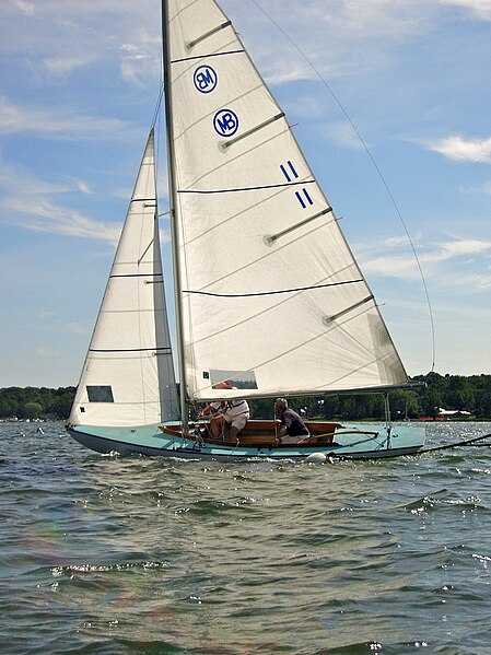 File:Manhasset Bay Yacht Club 2010 FRD SNC16839.jpg